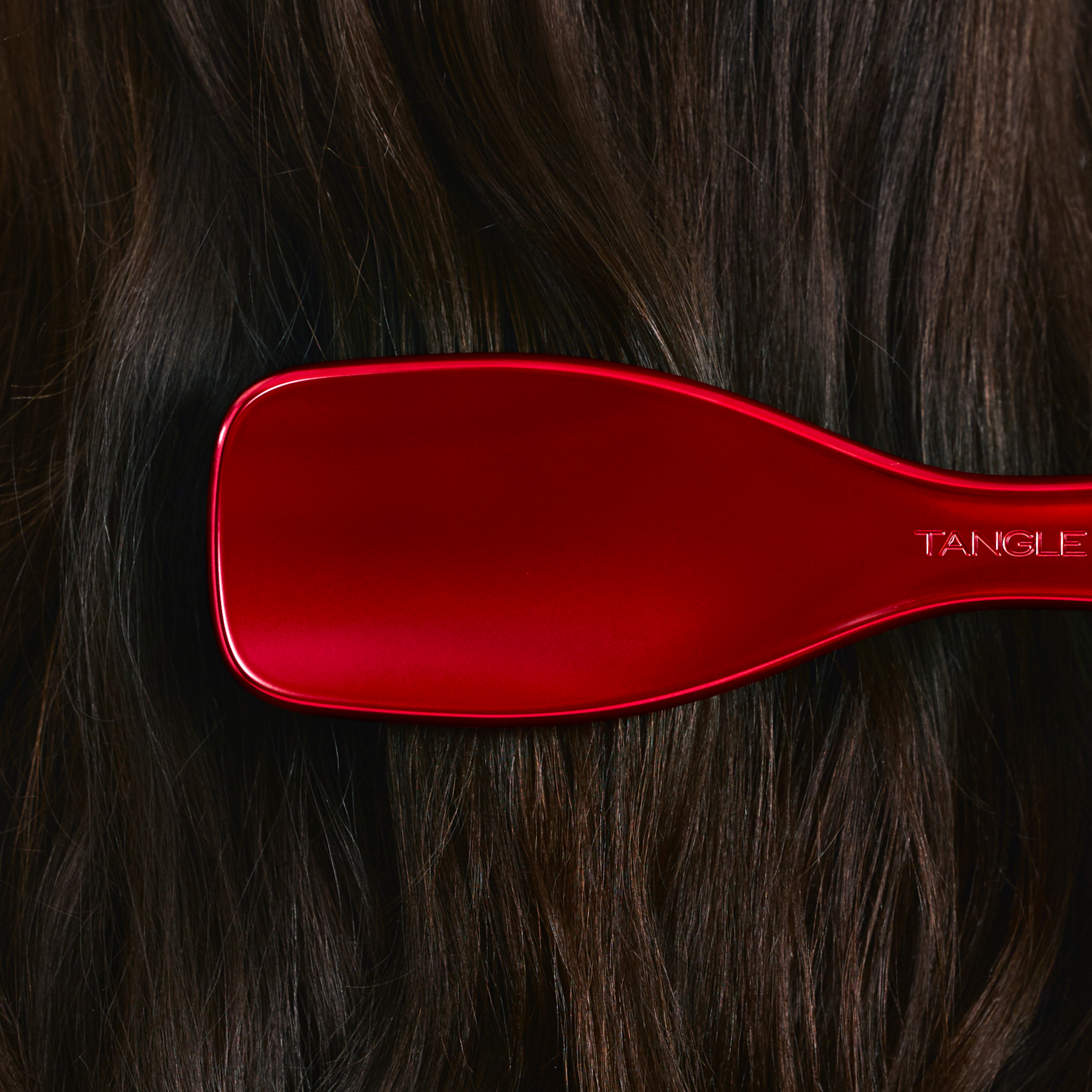 The Devil Wears Prada and Tangle Teezer The Ultimate Detangler™
